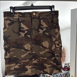 Army cargo mini skirt
